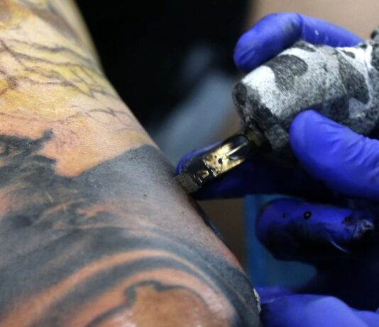 Detuvieron en Pasto a un tatuador que abusaba sexualmente de sus clientas